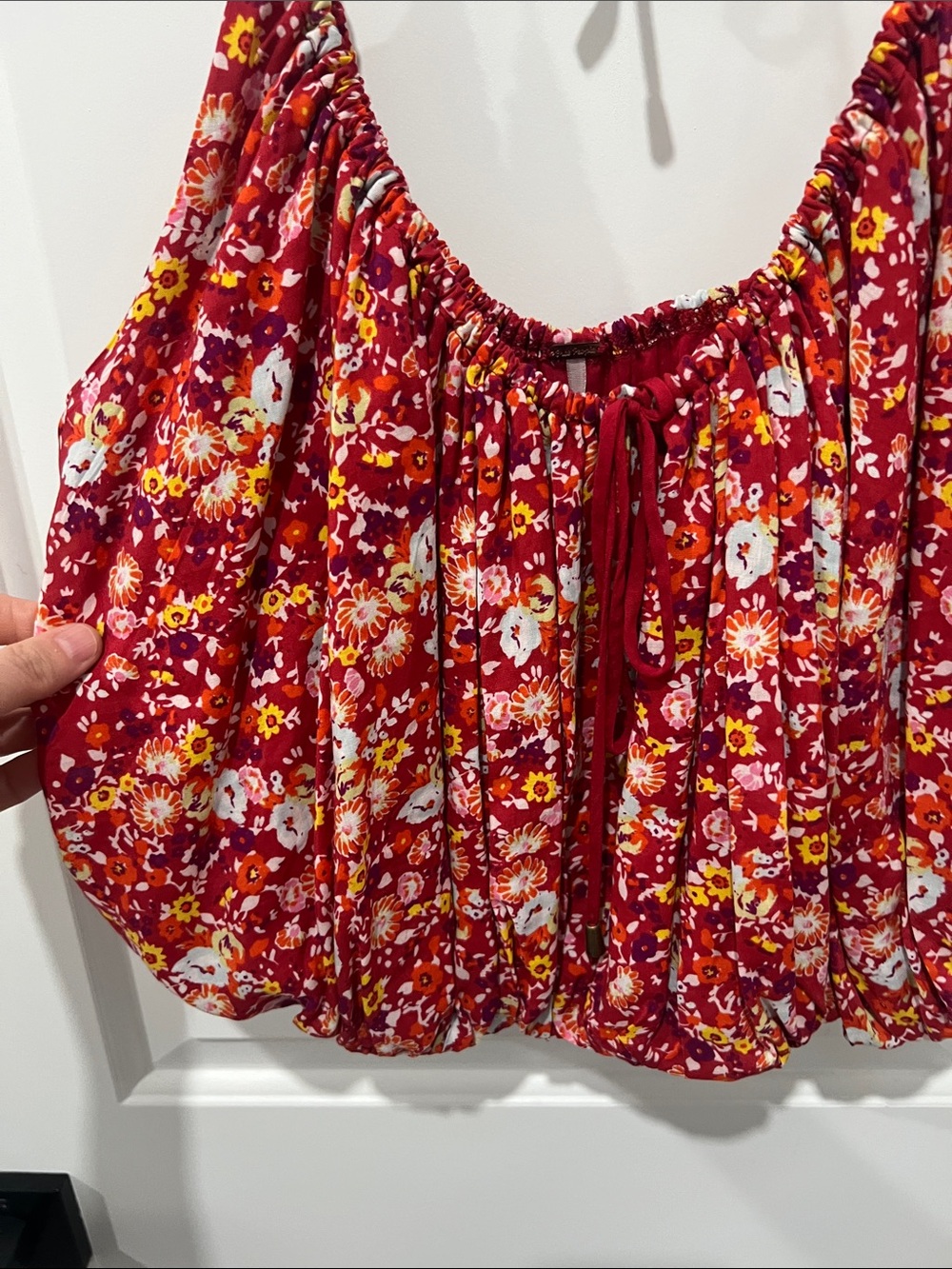 Free People Daisy Babe Red Floral Bubble Crop Top Size Small - Picture 2 of 5